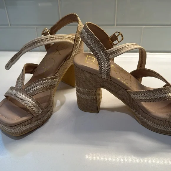 Peach Women's Cream Strappy Sandals - Picture 2 of 2